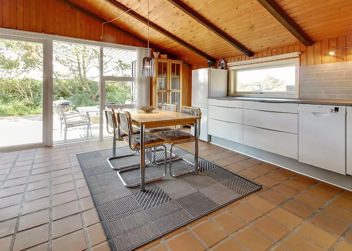 Alaia - 1km From The Sea By Interhome *